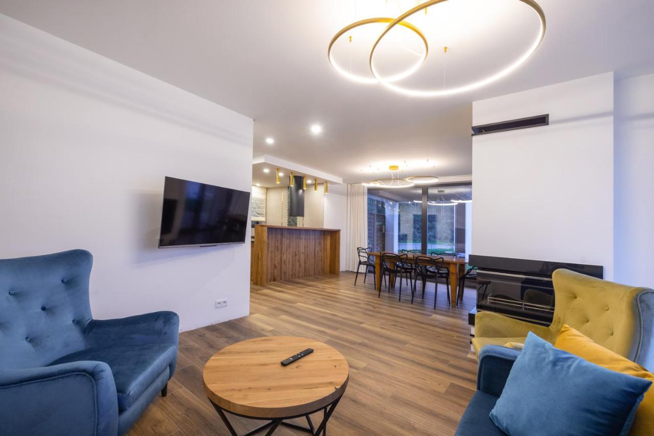 Debowy Dwor Hotel Ruda Rozaniecka Ngoại thất bức ảnh