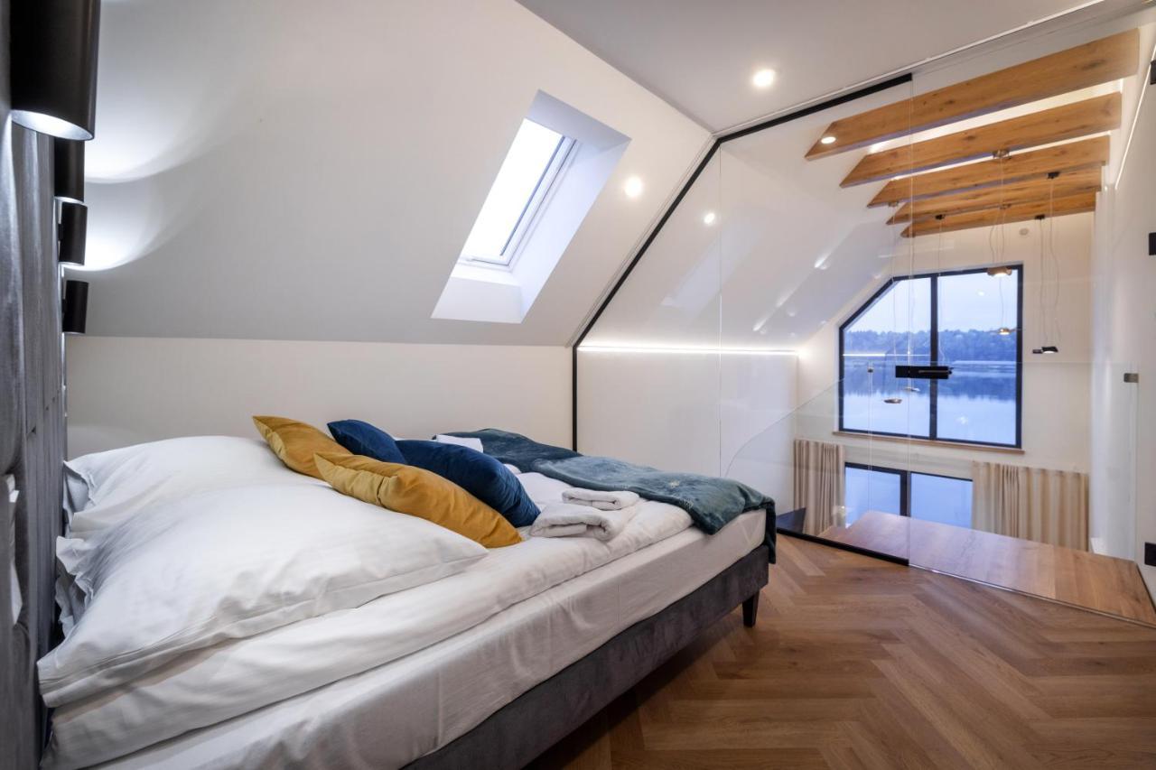 Debowy Dwor Hotel Ruda Rozaniecka Ngoại thất bức ảnh