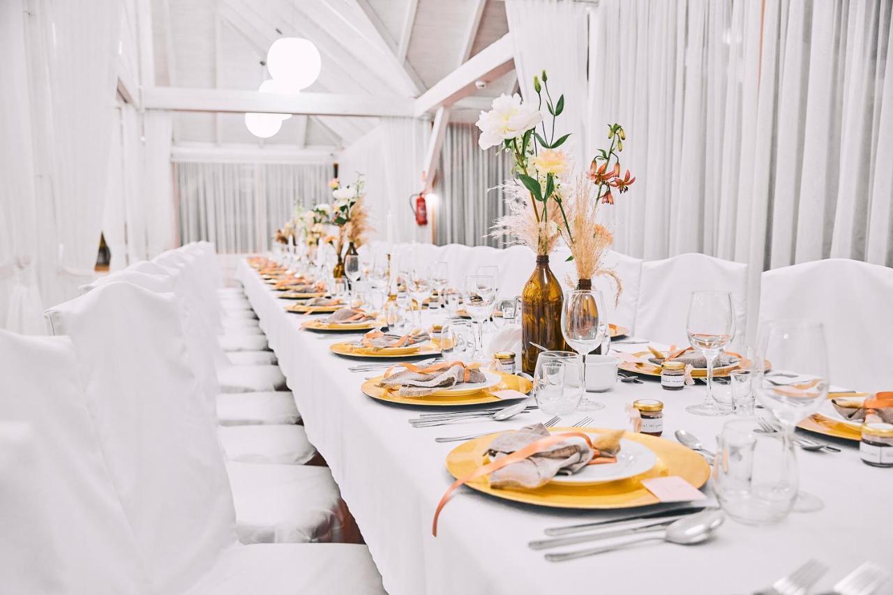 Debowy Dwor Hotel Ruda Rozaniecka Ngoại thất bức ảnh