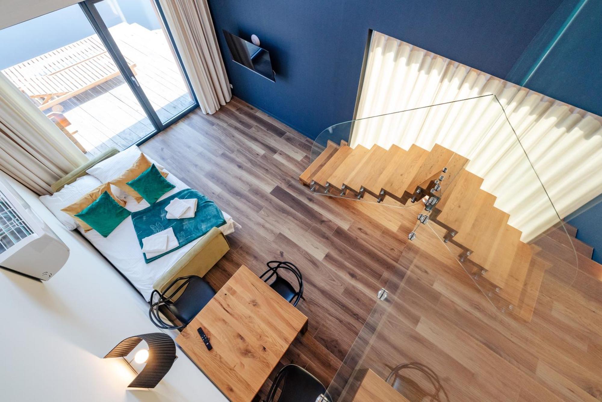 Debowy Dwor Hotel Ruda Rozaniecka Ngoại thất bức ảnh