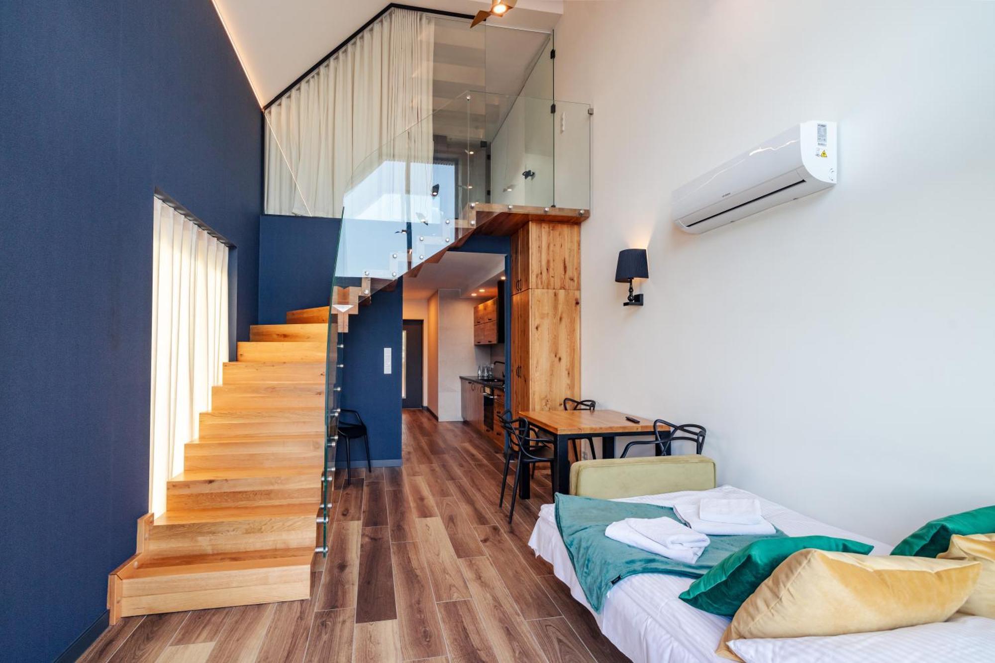 Debowy Dwor Hotel Ruda Rozaniecka Ngoại thất bức ảnh